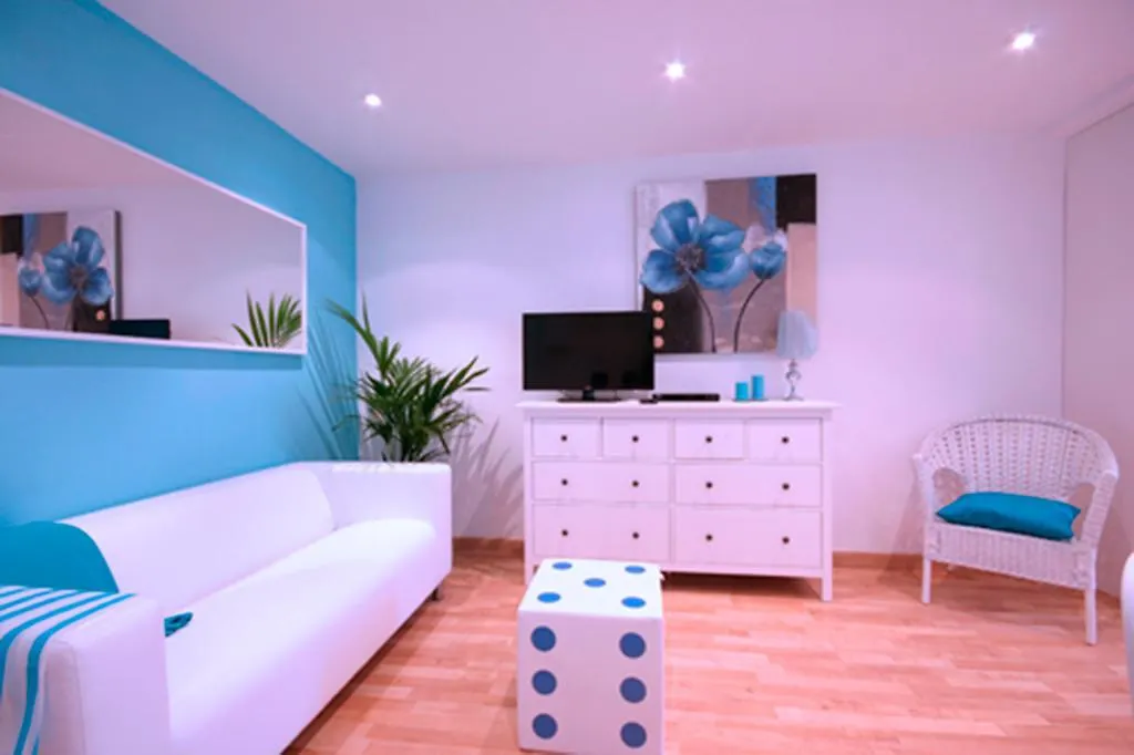 Cosmopolitan Apartment Barcelona 0*,